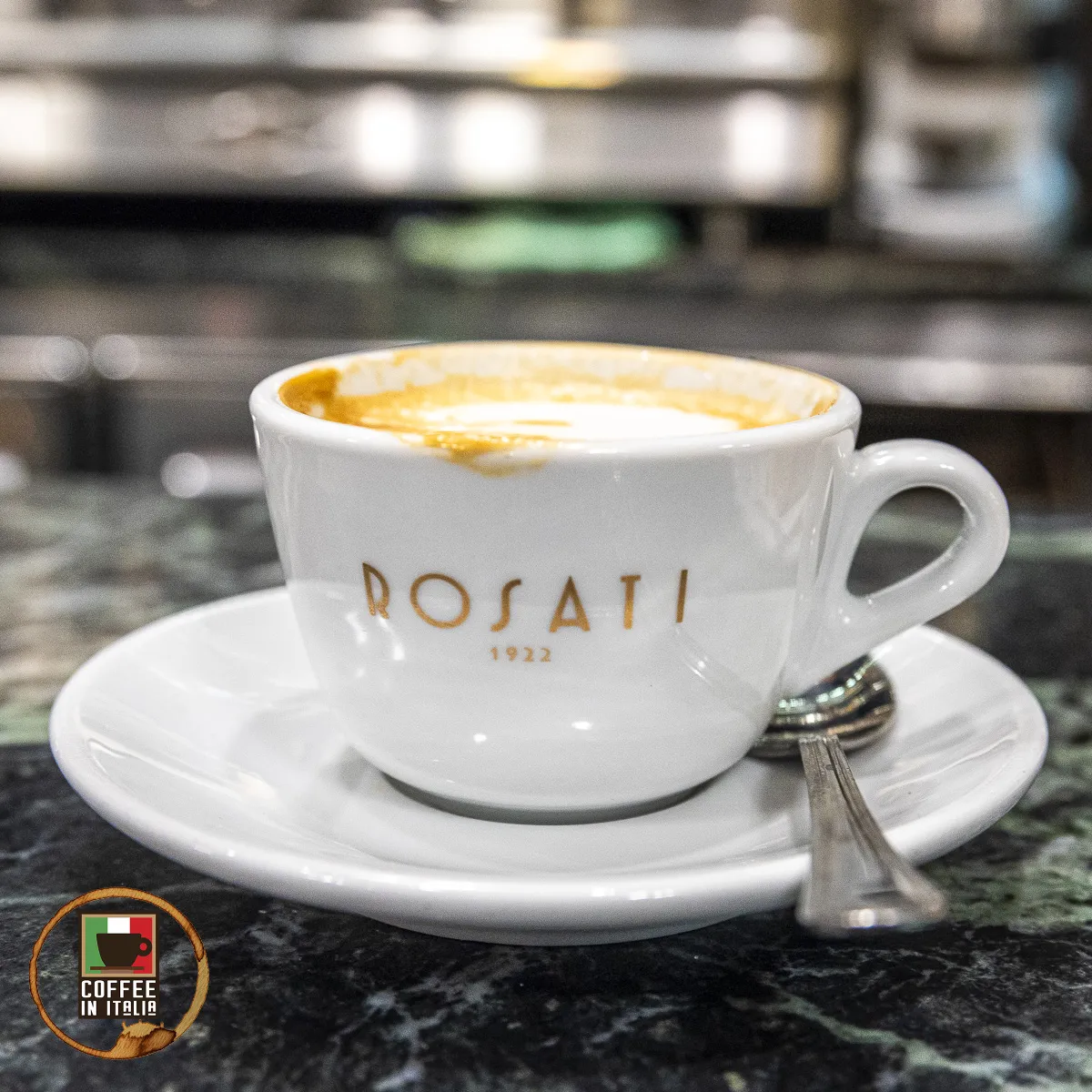 Italian coffee traditions - step up to the bar
